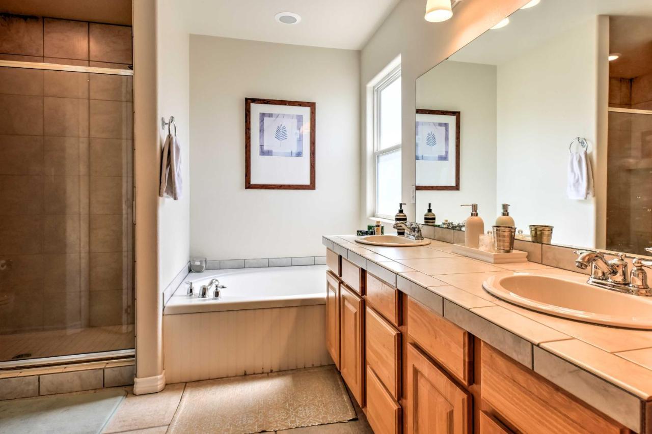 Waterfront Corpus Christi Townhome With Pool And Dock! Exterior foto